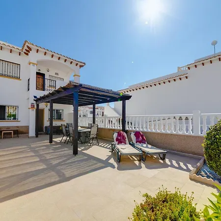 Cb Living - Family In Punta Prima Apartment