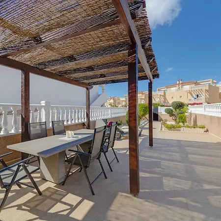 Cb Living - Family In Punta Prima Apartamento
